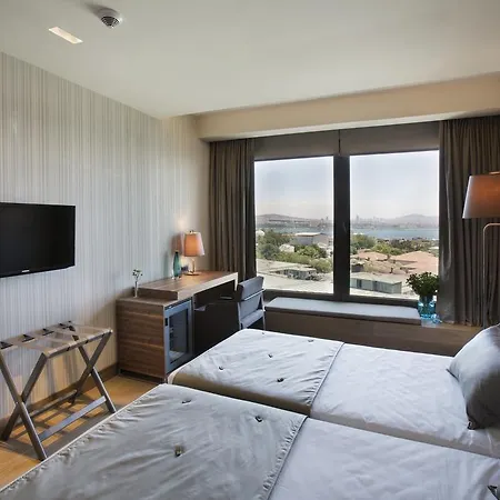 Arcadia Blue 4*