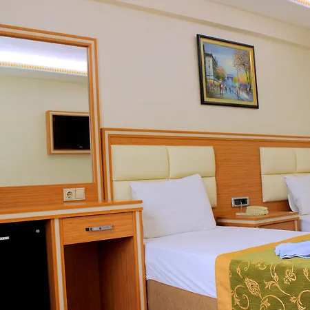 Hotel Buyuk Paris Istanbul