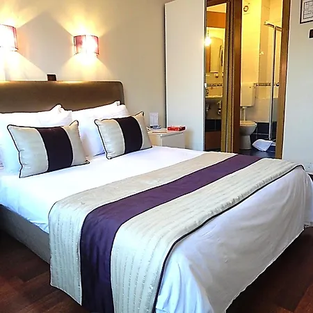 Bakirkoy Tashan Business & Airport 2*
