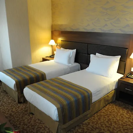 Rhiss Maltepe Otel 4*