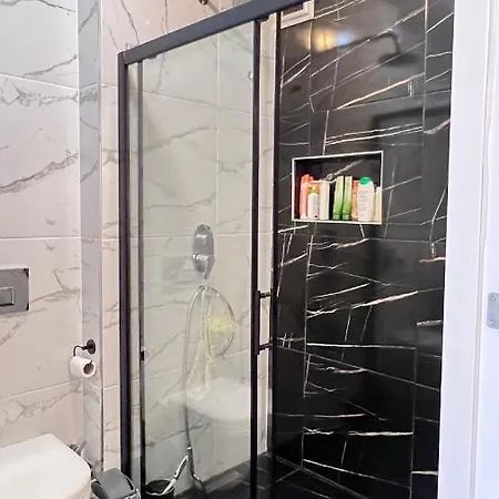 New Renovated 3 Bedroom 2 Bathroom Laleli