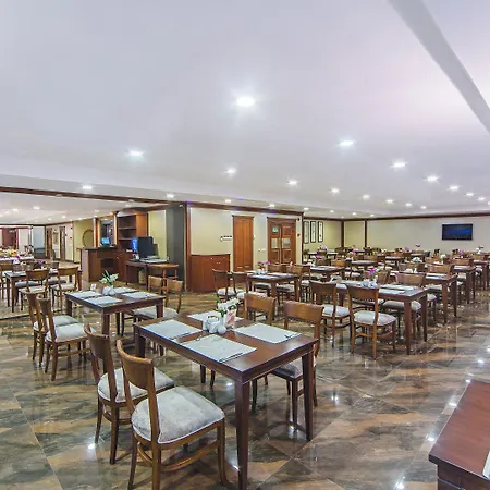 塔克西姆奥兹坦温泉大酒店 4* 伊斯坦布尔