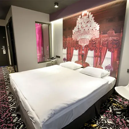Hotel Tulip &