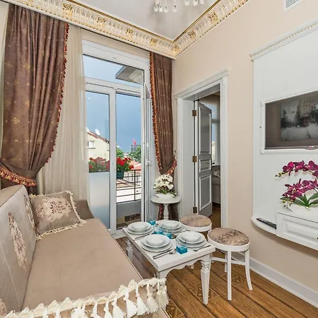 Apartment Iq Taksim