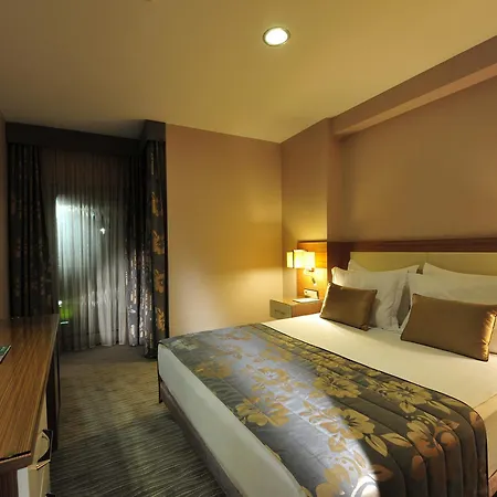 Yasmak Comfort 3* Istanbul