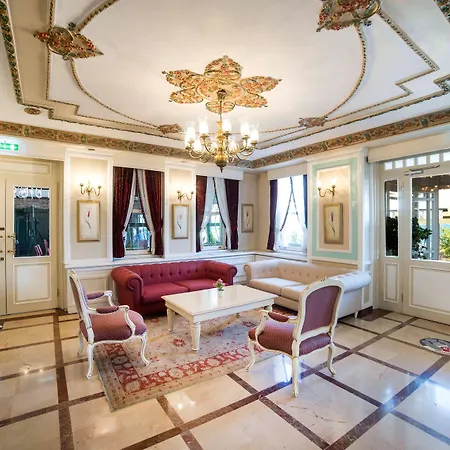 Radisson Sultanahmet ホテル 4*