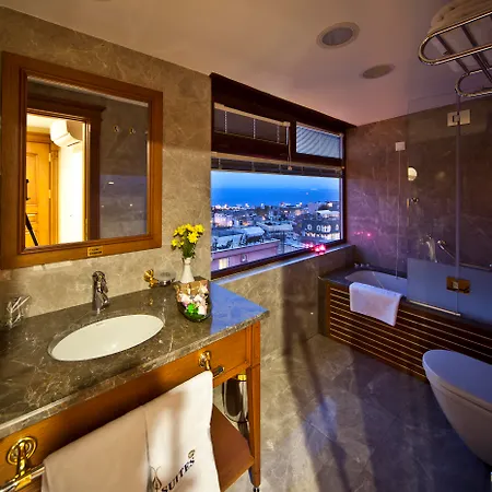 Отель Glk Premier Acropol & 4*