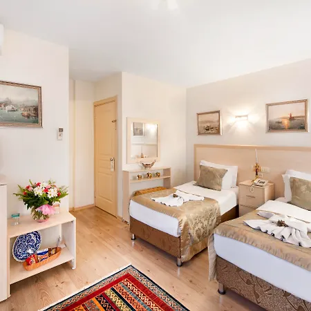 Sultan House 3*