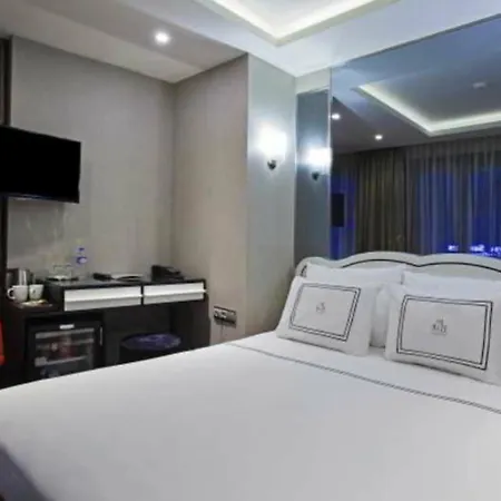 Hotel The Haze Karakoey