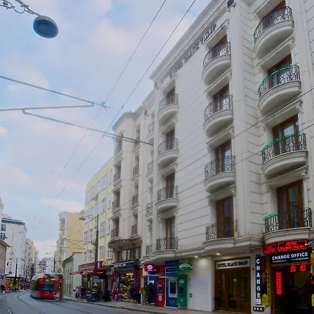 Hotel Black Tulip 4*