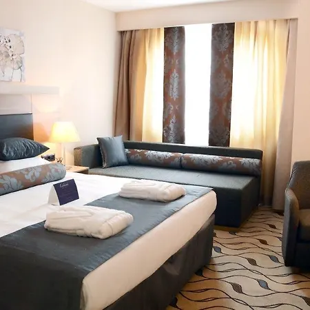 Hotel Listana 4*