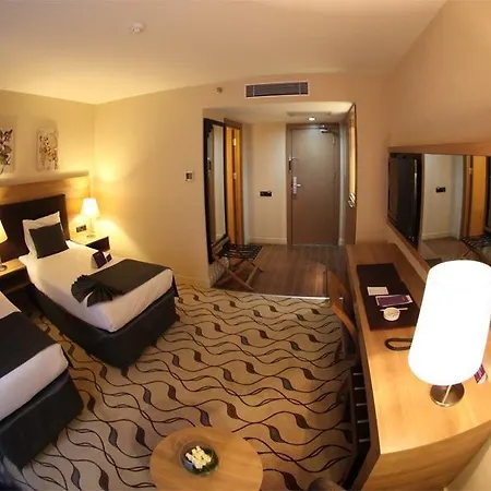Listana Hotel 4*