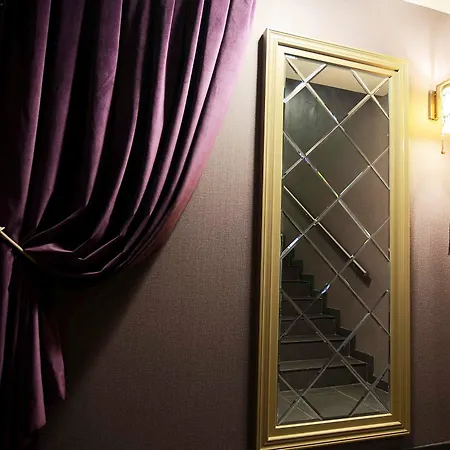 Hotel Listana 4*