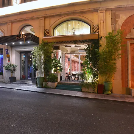 Hotel Pera Tulip &