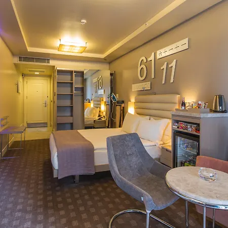 Hotel Ramada By Wyndham Pera Taksim Istambul