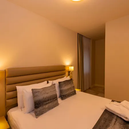 Hotel Ramada By Wyndham Pera Taksim 5*