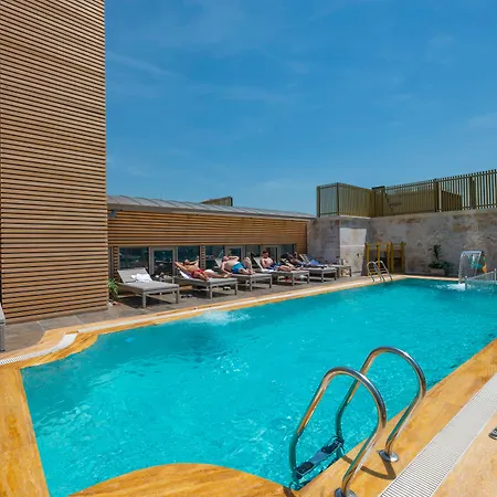 Hotel Ramada By Wyndham Pera Taksim 5*