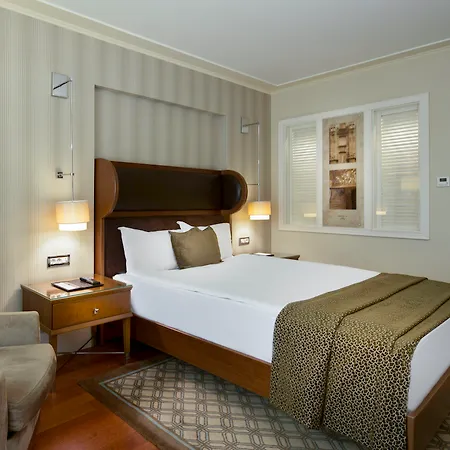 Titanic City Taksim Hotel
