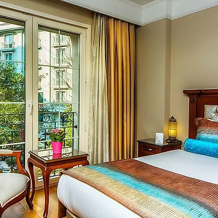 Hotel Recital 3*