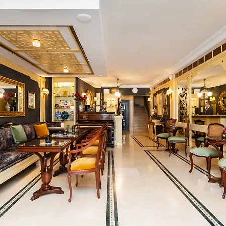 1207 Special Class Sultanahmet Hotel 4*
