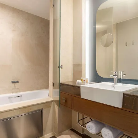 Ramada Plaza By Wyndham Tekstilkent 5*