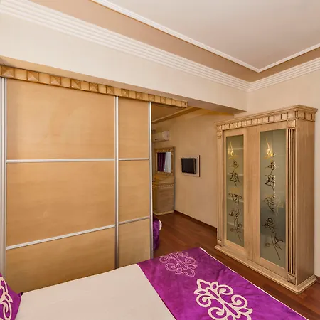 Istanbul Holiday Hotel Отель 3*