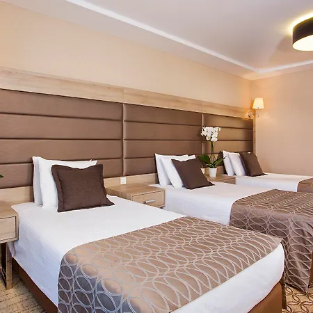 Nidya Galataport 4*