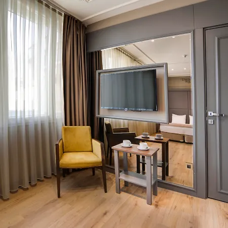 Taksim Premium Hotel 3*