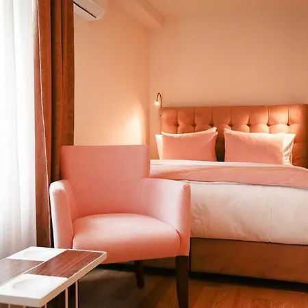 Melek Moda Otel 3*