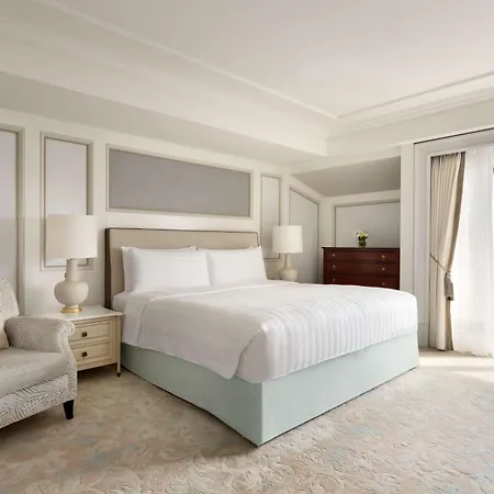 Shangri-la Bosphorus, Hotel