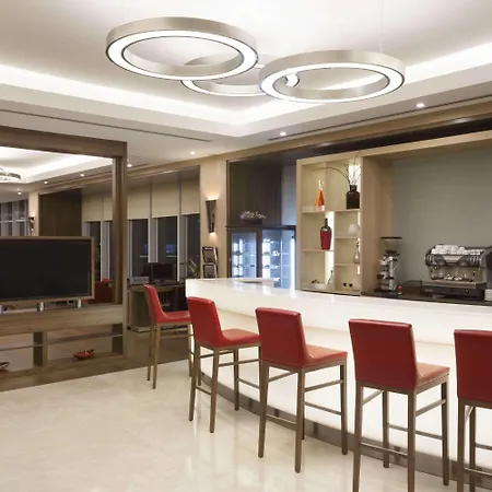 Hotel Ramada Encore Bayrampasa 4*