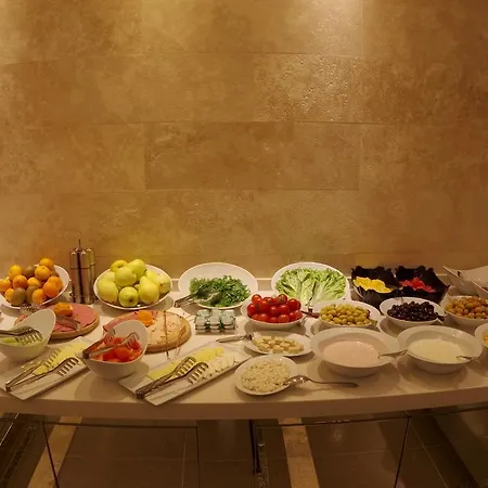 Hotel Peyk Oldcity 3*