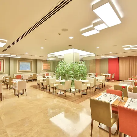 Hotel Ramada By Wyndham Taksim Istanbul