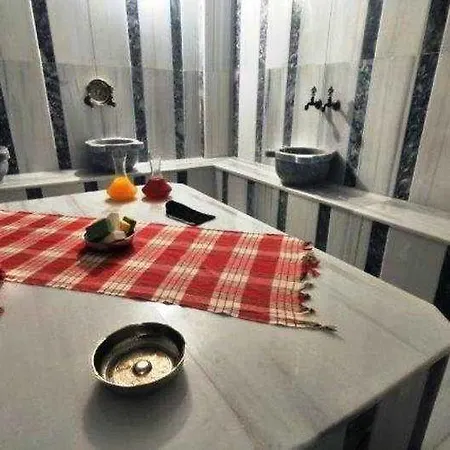 Rhiss Bostanci Hotel 3*