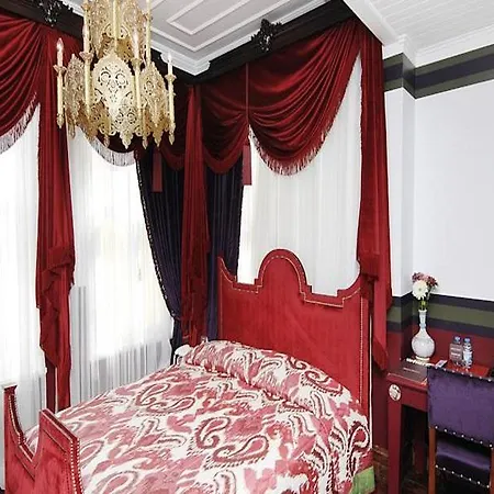 Hotel Premist Sultanahmet 4*