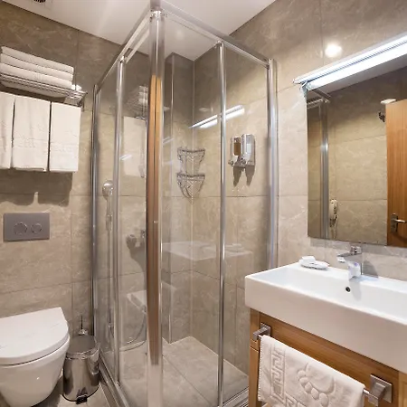 The Meretto Old City 4*