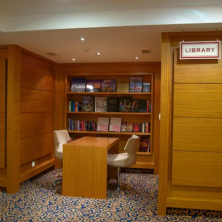 Radisson President Old Town 4*