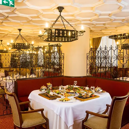 Radisson President Old Town 4*