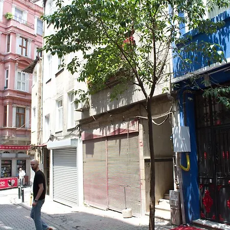 Anova Pera Bed & Breakfast *