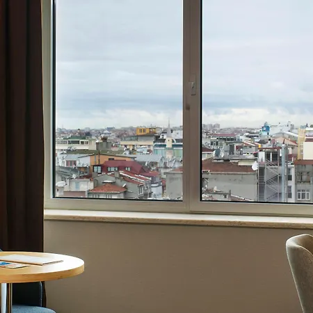 Radisson President Old Town 4*
