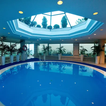 Radisson President Old Town 4*