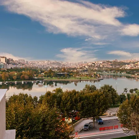 Hotel Ramada By Wyndham Istanbul Golden Horn