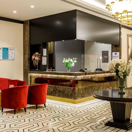 Hotel Ramada By Wyndham Istanbul Golden Horn 4*