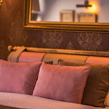Hotel Avicenna Sultanahmet 4*