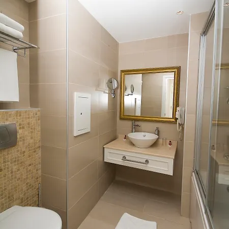 Hotel Avicenna 4*