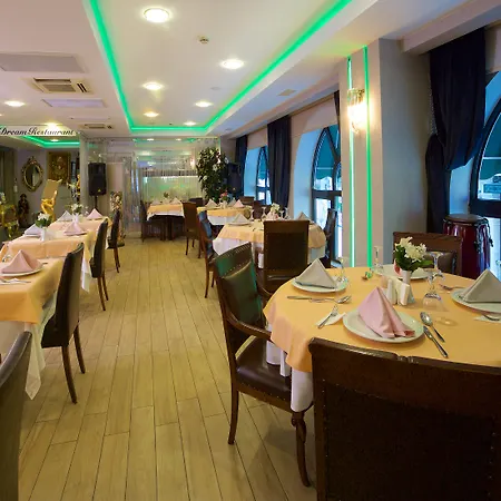 Zagreb 4*