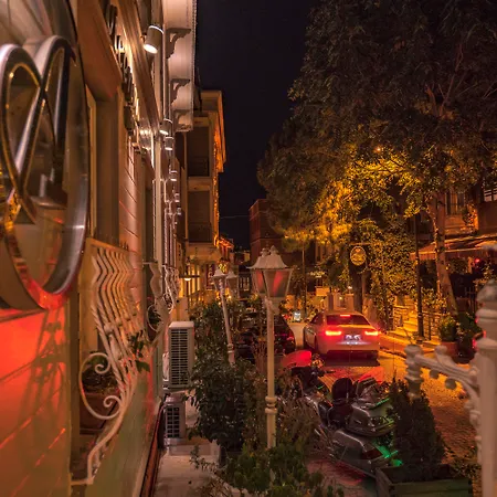 Avicenna Sultanahmet 4*