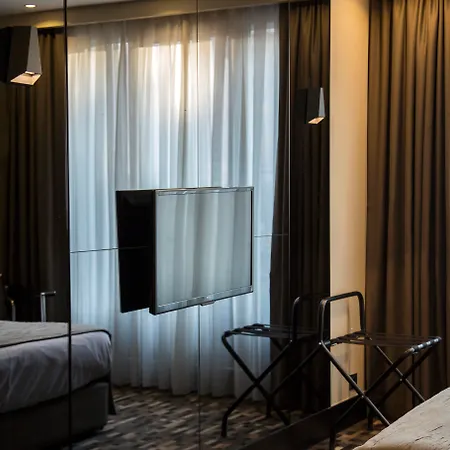 Tan - Special Category Hotel Estambul