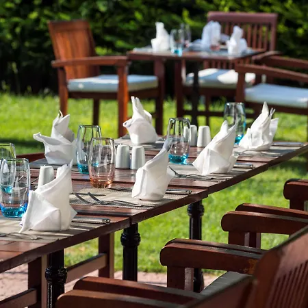 Bh Conference & Airport 5*