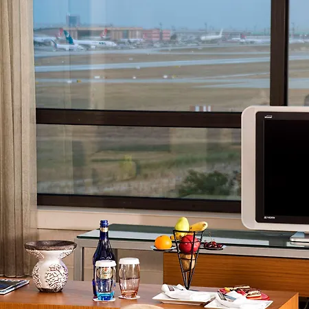 Bh Conference & Airport Hotel